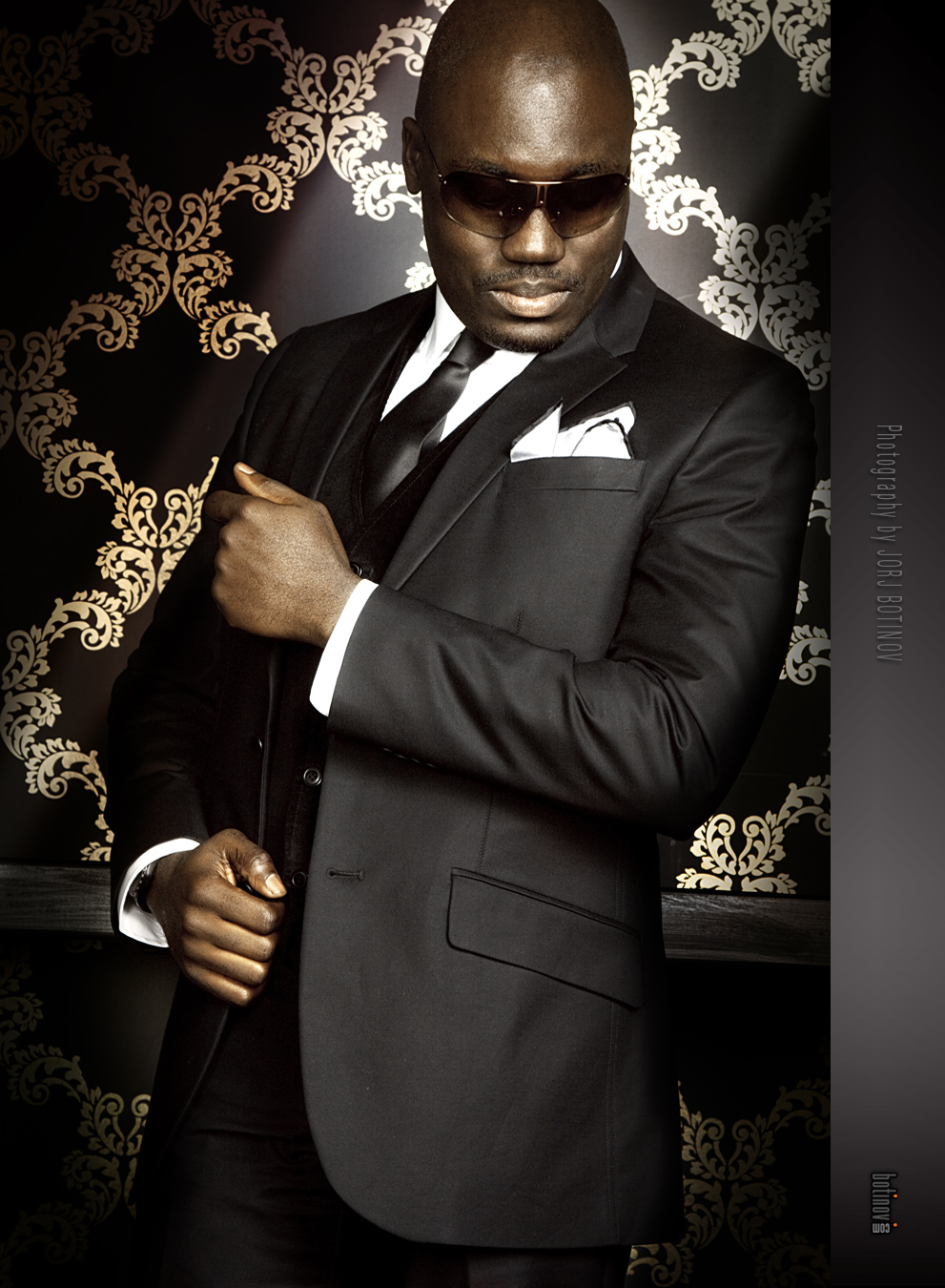 0054 PATRICK POSH PHOTO H1325